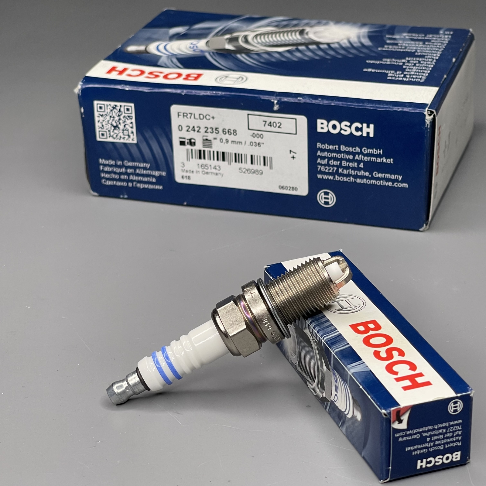 7402 OE Germany Yttrium Spark Plug For AUDI BMW VOLKSWAGEN SEAT-AT993B-E9N-7402