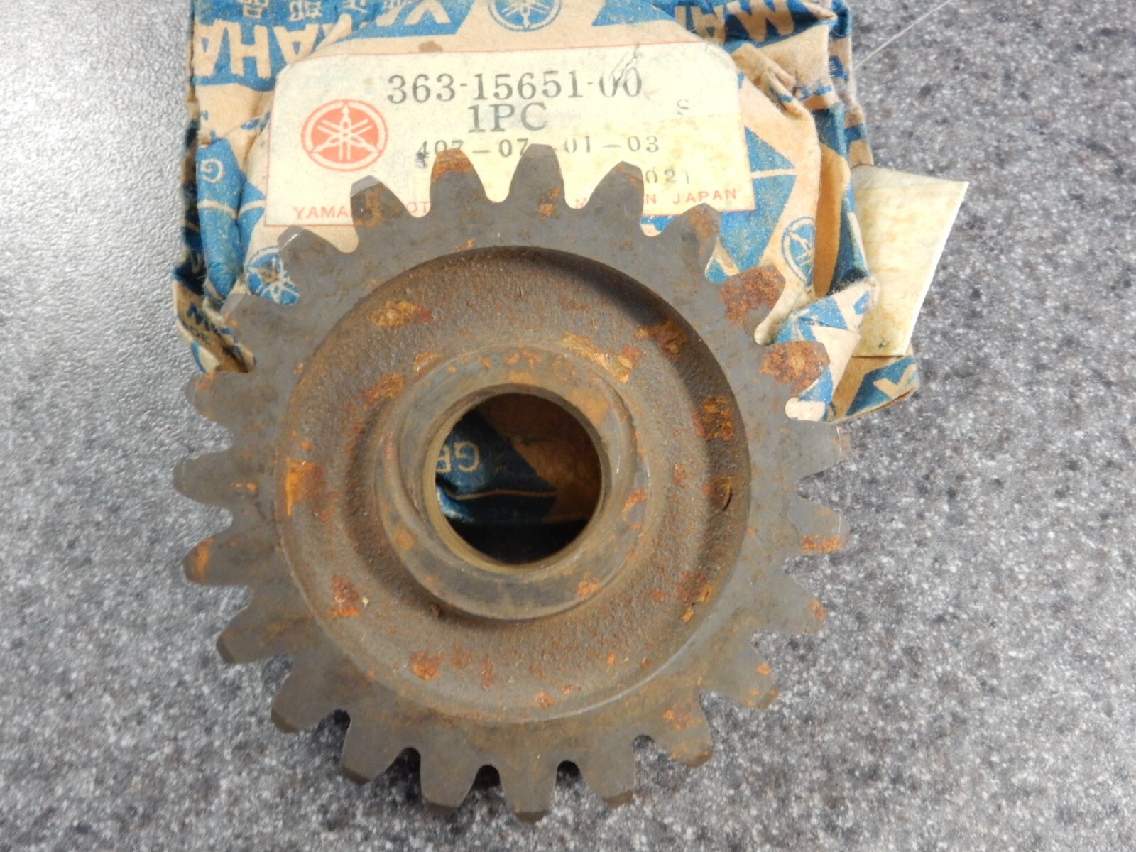 NOS Yamaha Kick Idle Gear 23T 1974 DT360 MX250 MX360 73-74 SC500 363-15651-00