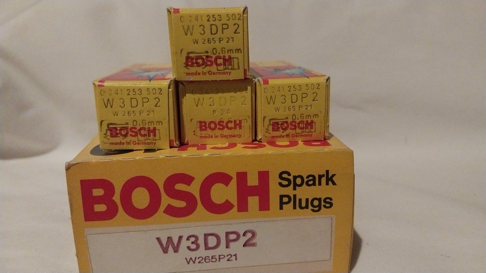 *NEW OLD STOCK* BOSCH Platinum Plus Spark Plug W3DP2 & W265P21 NEW IN BOX