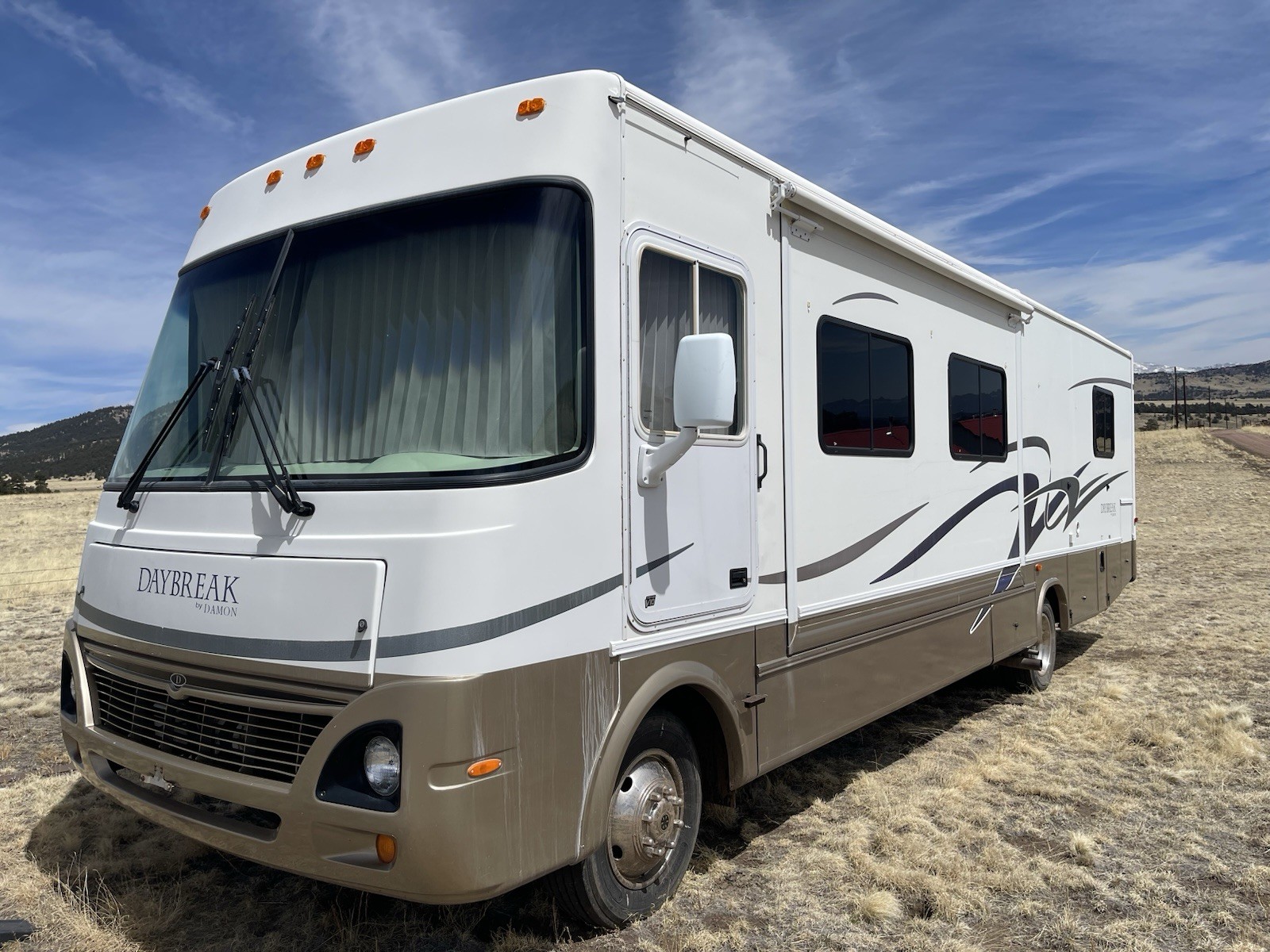 2004 Damon Daybreak class A RV motorhome low Miles Project