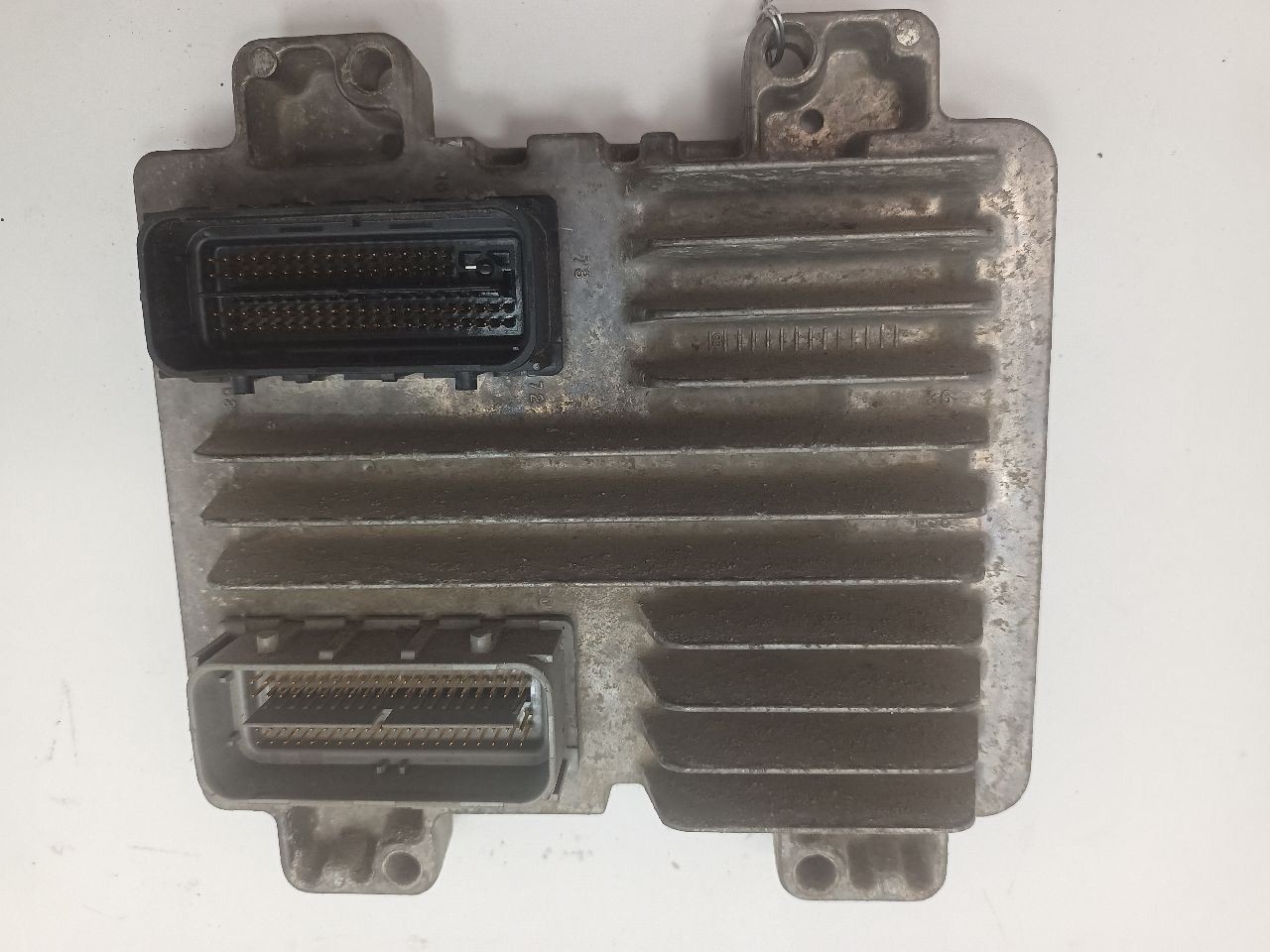 Engine ECM Electronic Control Module from 08 Chevrolet Silverado15 5.3L 13024411