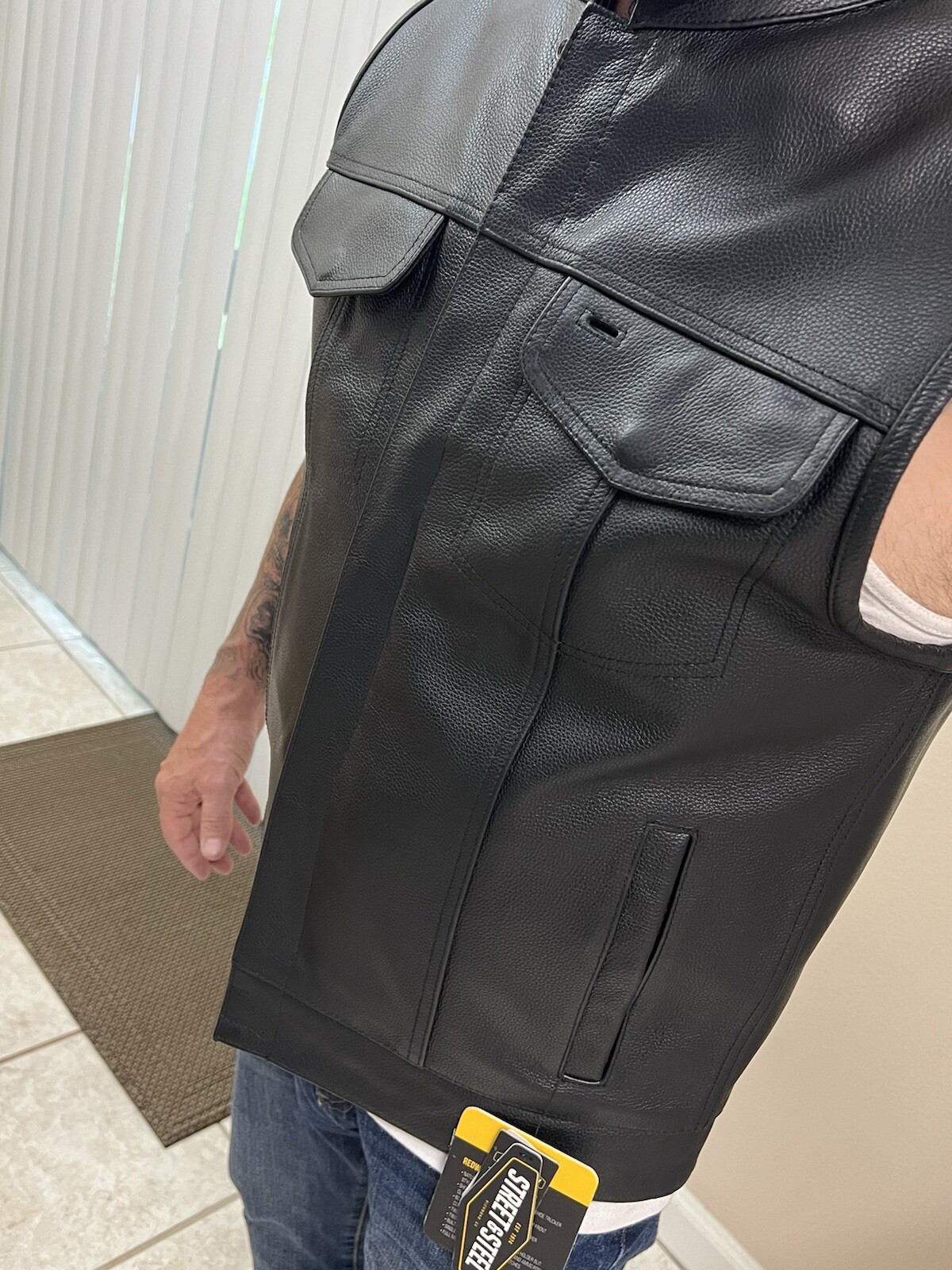Street & Steel Men’s Size Medium, NWT, 2 Gun Pockets, Zip & Snap Closure, Harley