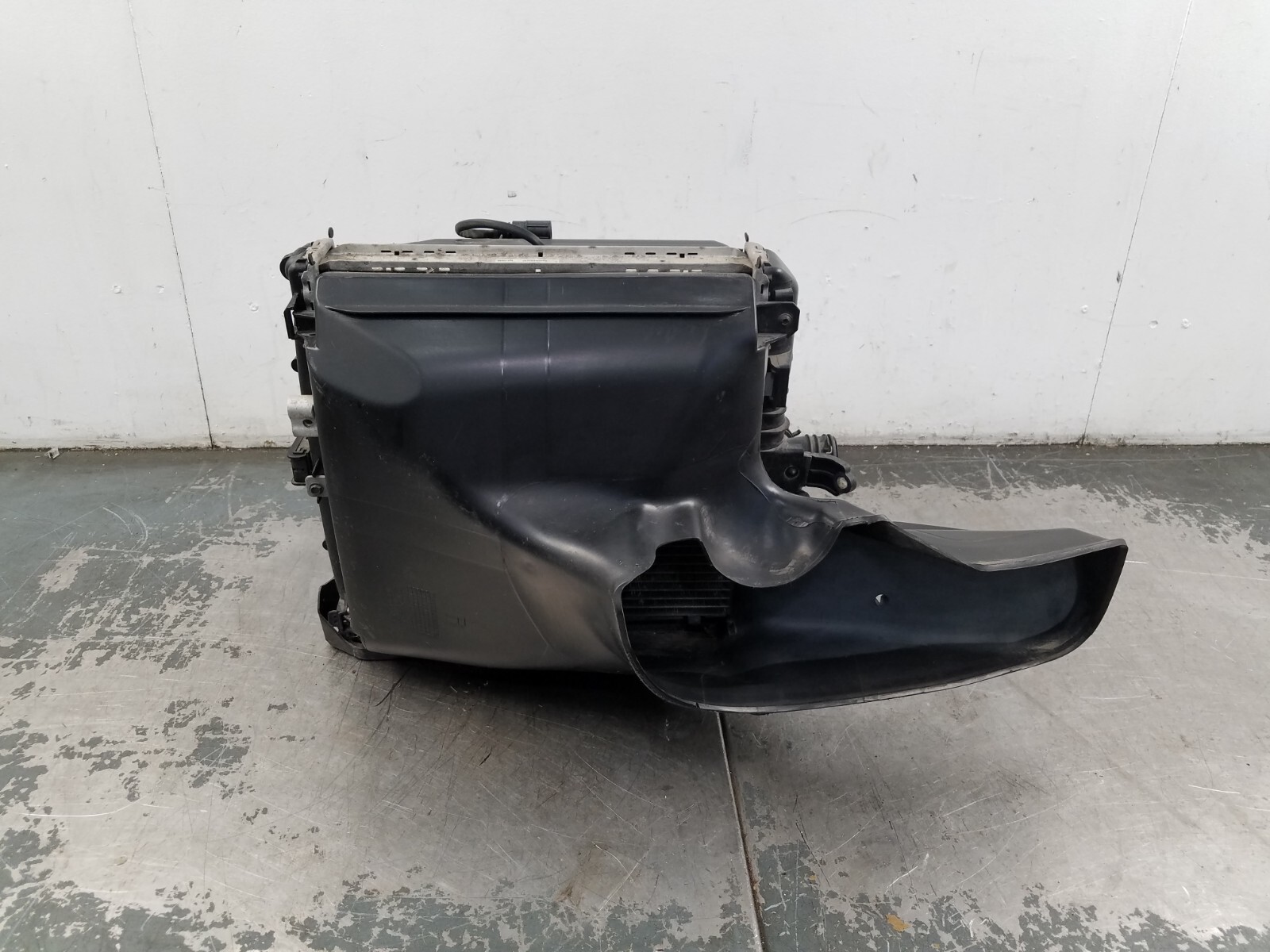 2006 Porsche Cayman S 987 Right Radiator Condenser Fan Assembly #4205 P1