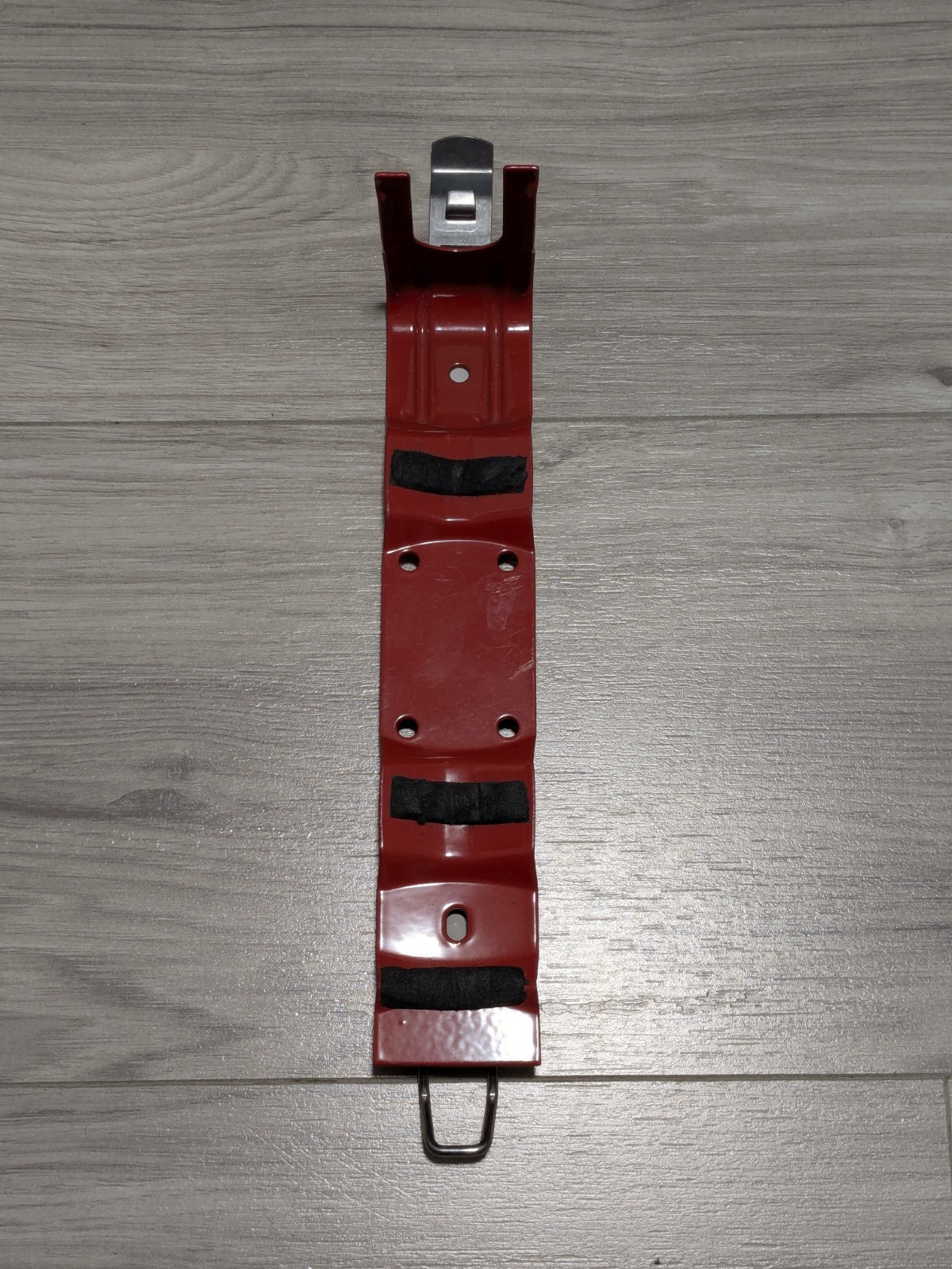 New Fire Extinguisher Bracket 2.5lb. Standard Vehicle Mount Red MB-250B