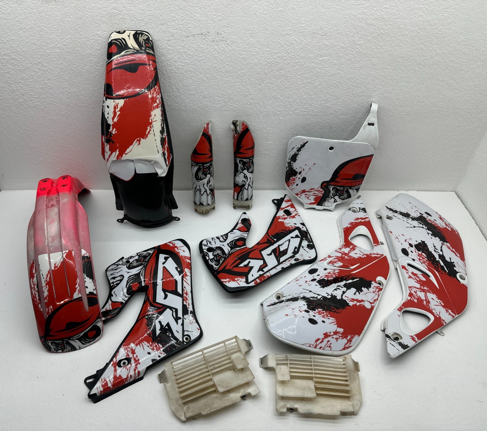 1997 Honda CR250R Plastics Black White Red Shroud Fender Panel Guard OEM 250R✅