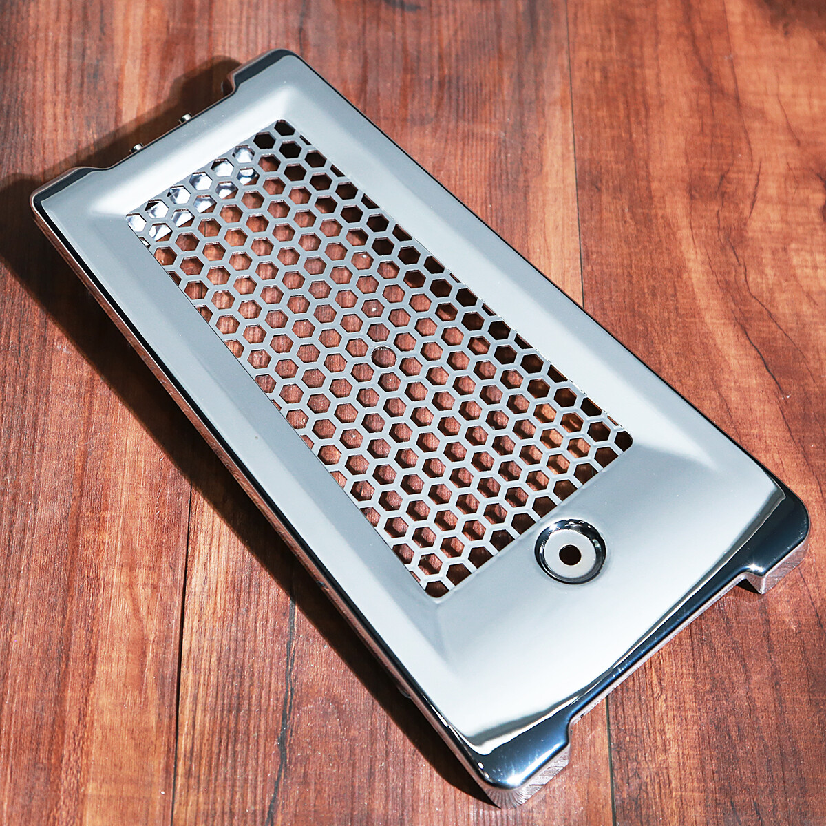Chrome Upper Radiator Cover For Harley Softail Breakout Low Rider 2018-2023