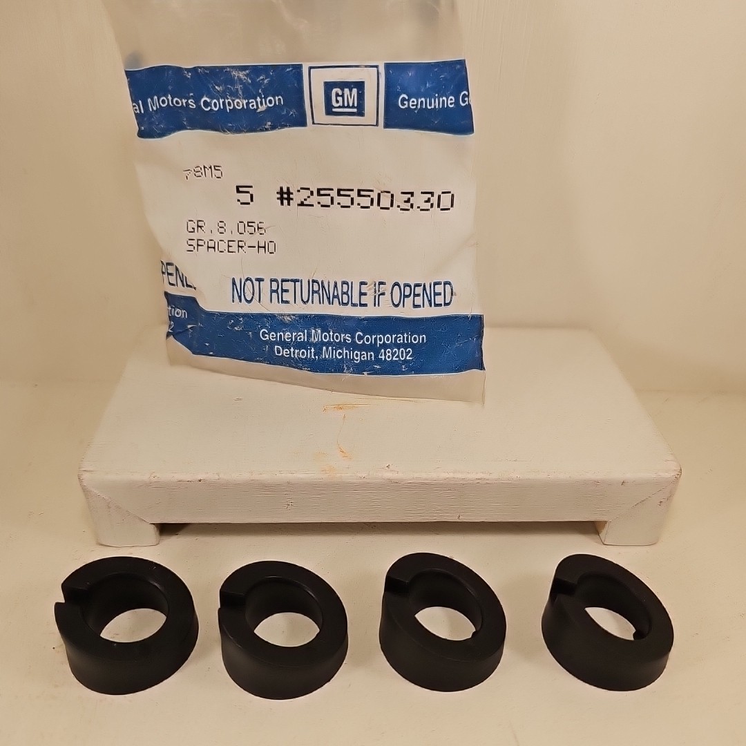 NOS RARE! GM 1991-1996 Buick Park Avenue Regal / hood ornament spacer / 25550330