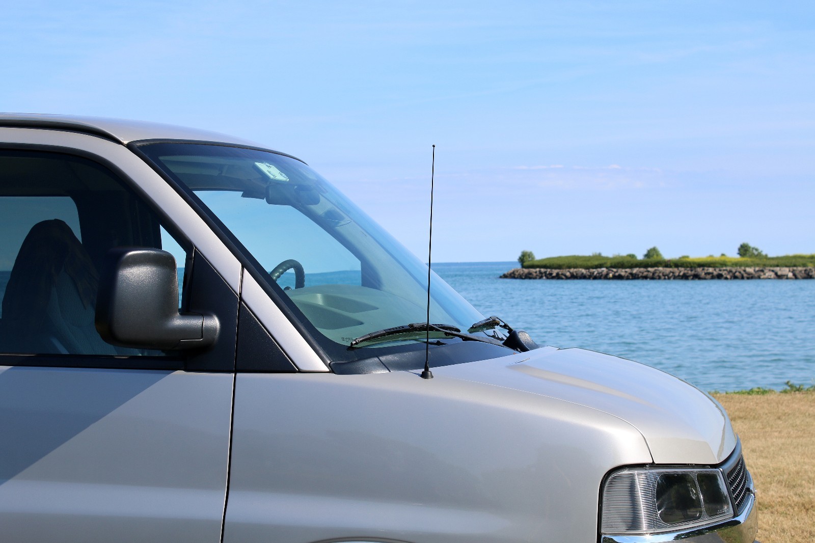 21″ Black Spring Stainless AM/FM Antenna Mast Fits: 1980-1994 Ford F600