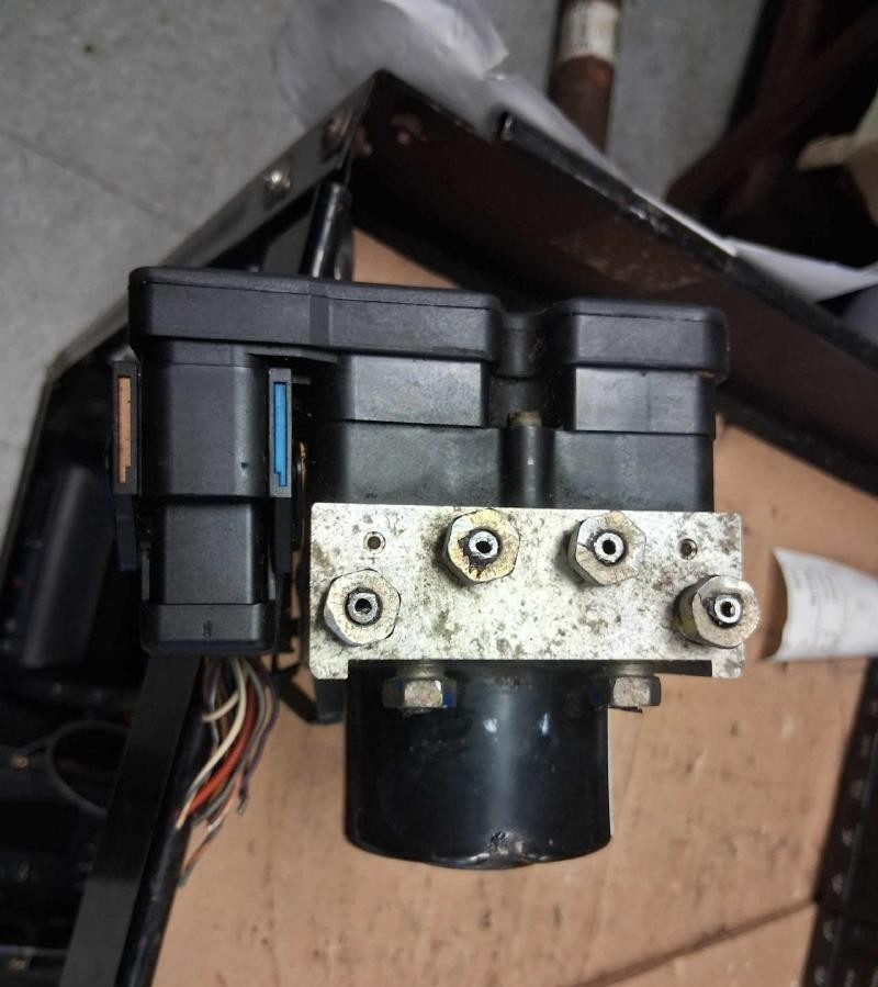 2008-2009 Ford Focus ABS Anti-Lock Brake Pump Module Assembly OEM