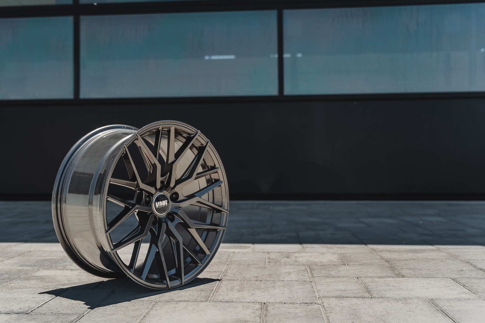 (1) VMR Wheel V802 19×8.5 et35 | 5×120 | 72.6mm Bore | Anthracite Metallic