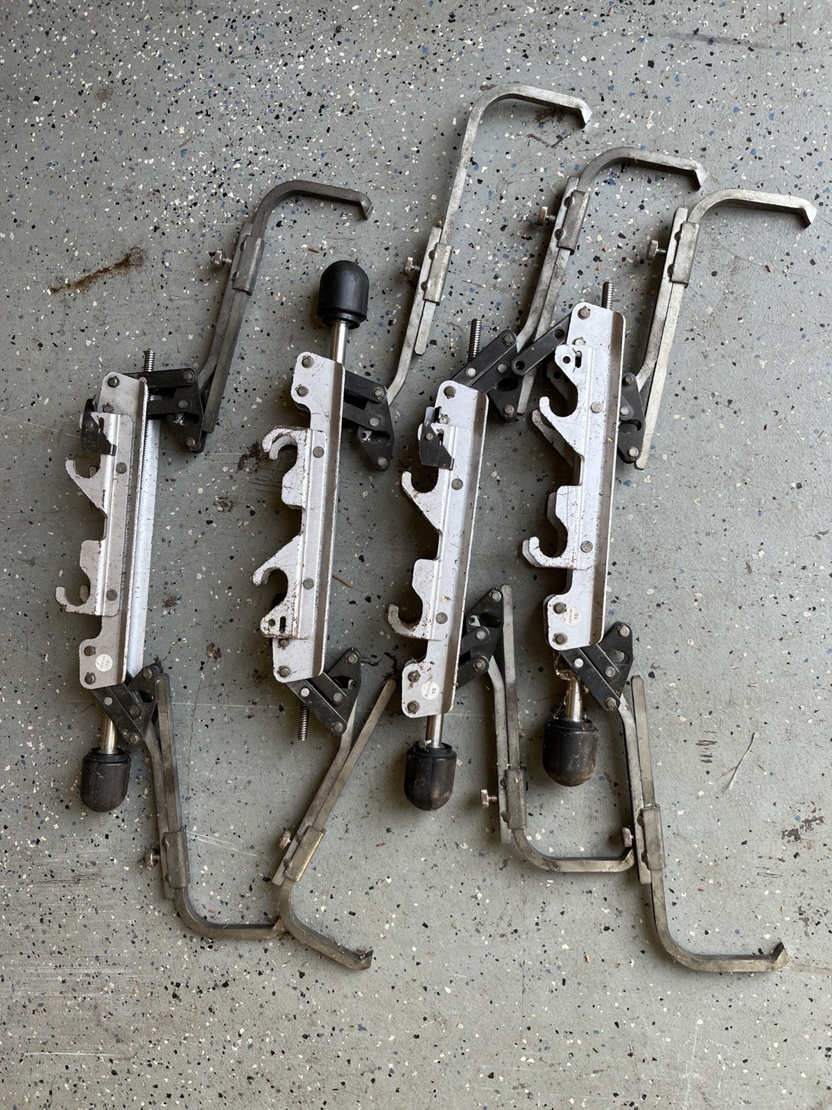 Hunter Wheel Alignment Tire Clamp Head Adapters Missing Some Parts