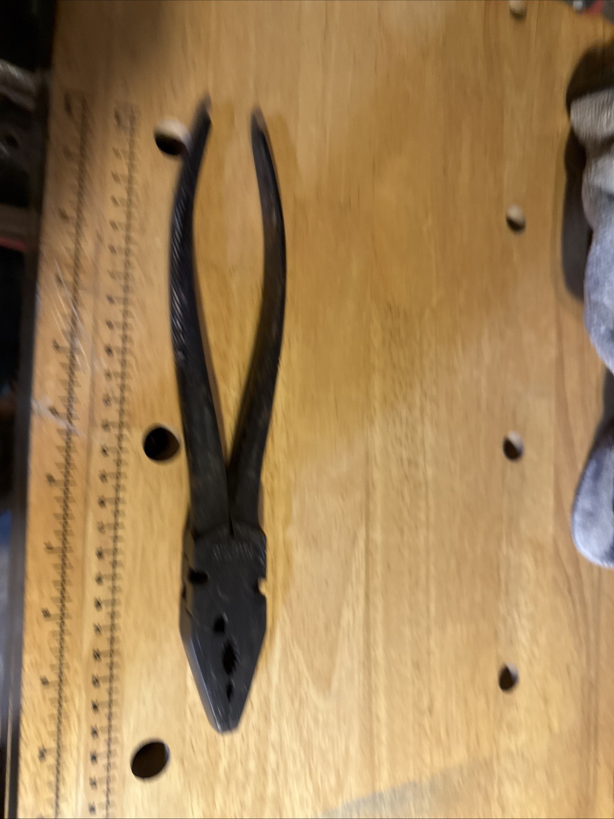 Vintage NYEToolCo 10″ Linesman Pliers With Decorative Embossed Handles Forged
