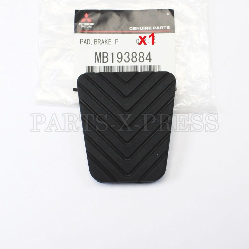 OEM MITSUBISHI ECLIPCE CLUTCH & BRAKE BLACK RUBBER PEDAL PAD COVER MB193884
