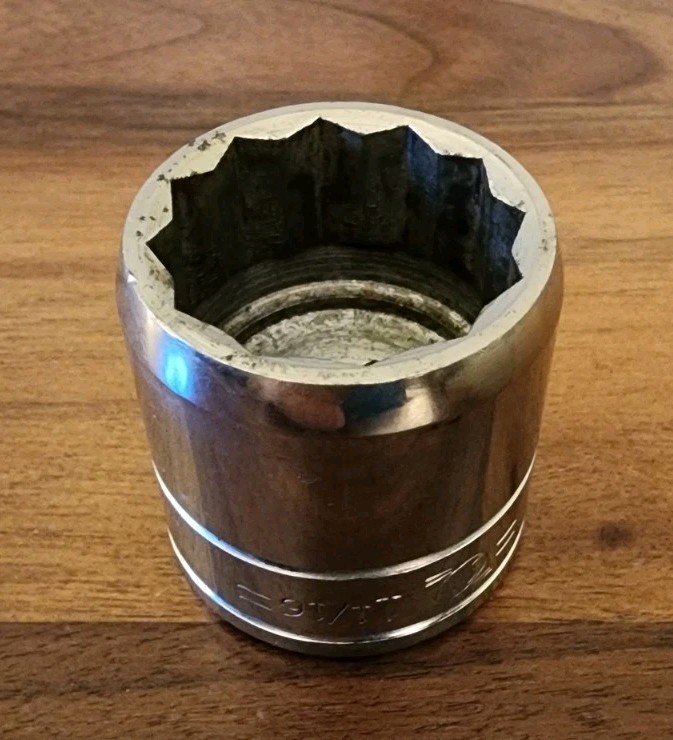 Vtg. USA Stevens Walden Worcester 1-1/16″ Socket 12 Point 1/2″ Drive Circle SW