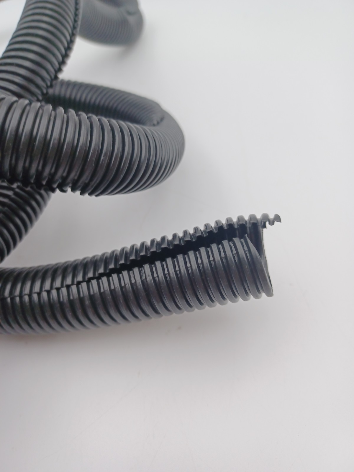 Dorman Conduct‑Tite 86665 Split Wire Conduit – 3/4″ x 10 ft Flexible Black Loom