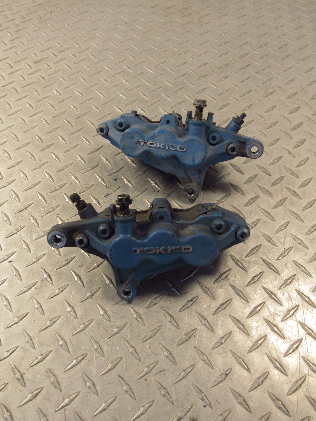 1997 97 KAWASAKI ZX750P ZX 750P 750 ZX7R NINJA FRONT BRAKE CALIPERS