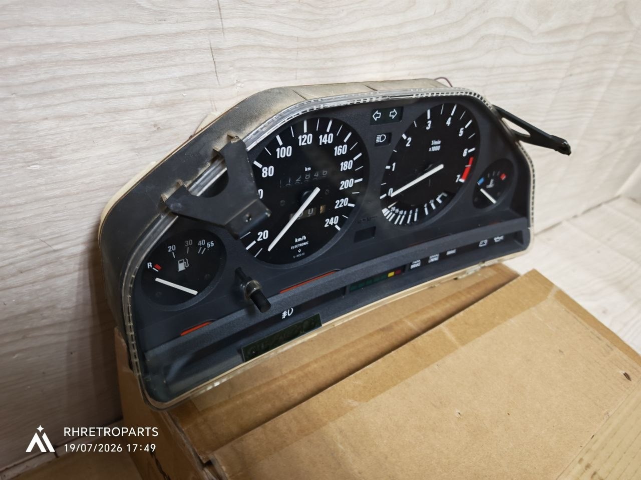 BMW E30 3-Series Instrument Cluster Speedometer Tachometer 112k OEM