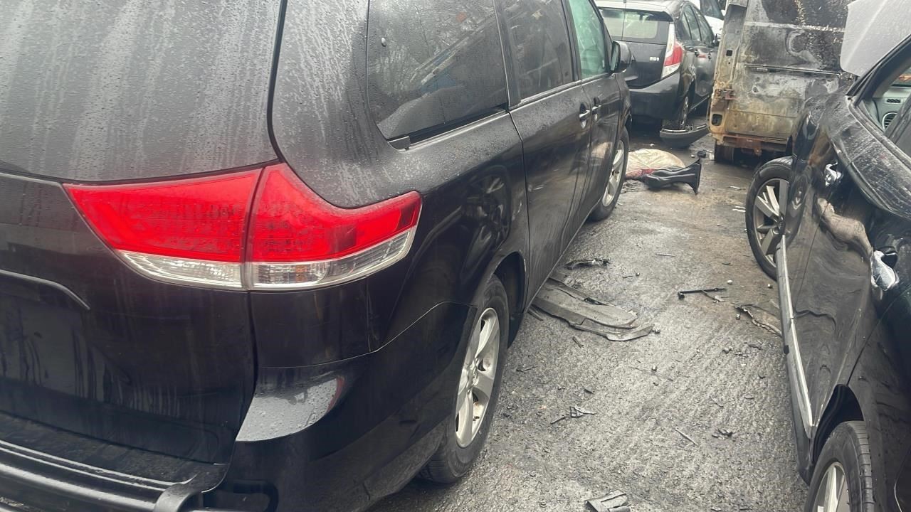 Passenger Side View Mirror Power Heated Without Memory Fits 13-14 SIENNA 444026