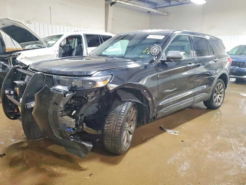 Used Radiator fits: 2020 Ford Explorer 3.3L Base w/police package w/o hybrid Gra