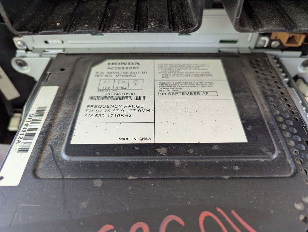 Audio Equipment Radio Tuner Assembly AM-FM-CD-MP3 Fits 09-13 FIT 39414