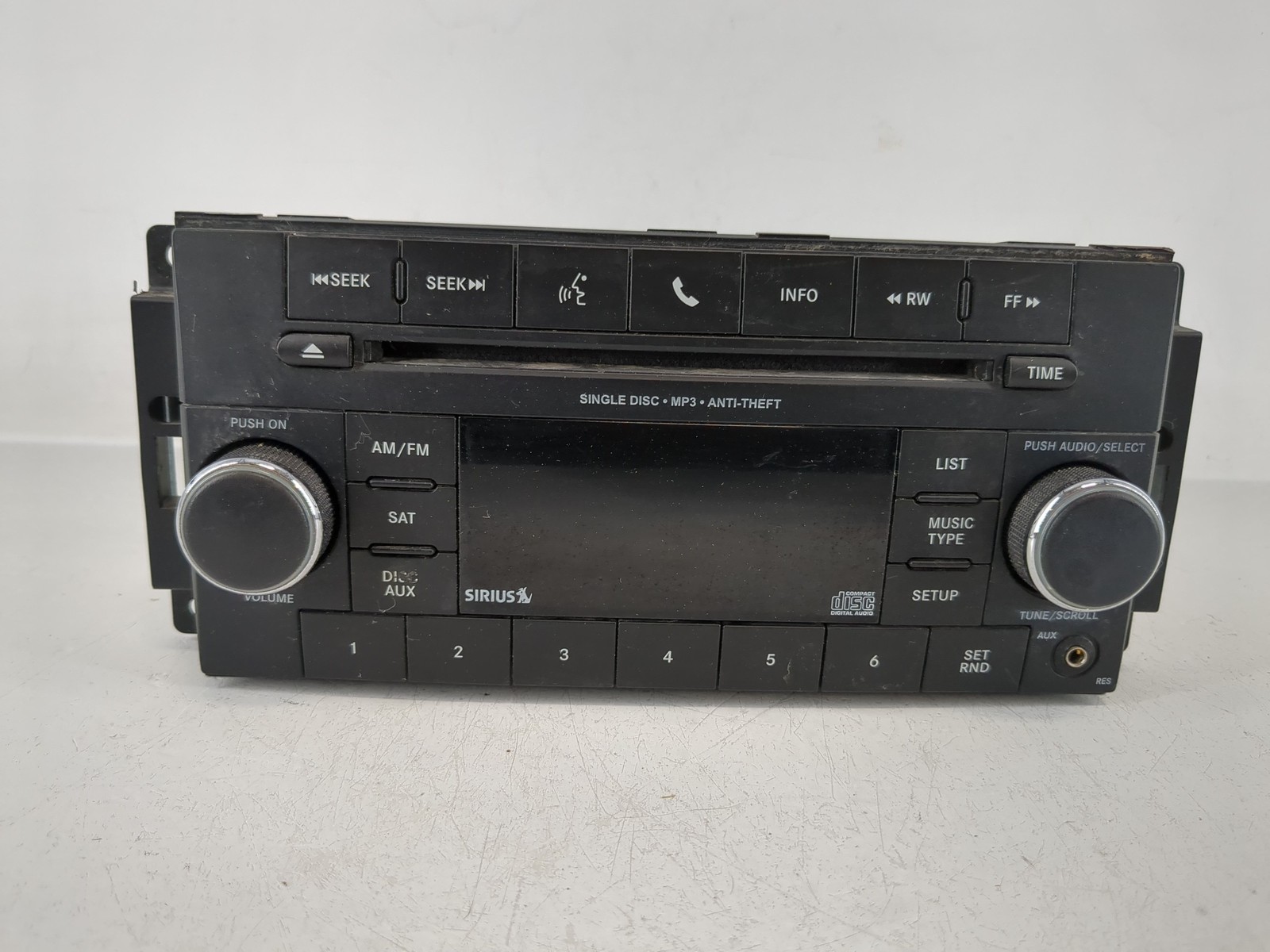 2013-2014 Chrysler 200 Am Fm Cd Player Radio Receiver F7JF9