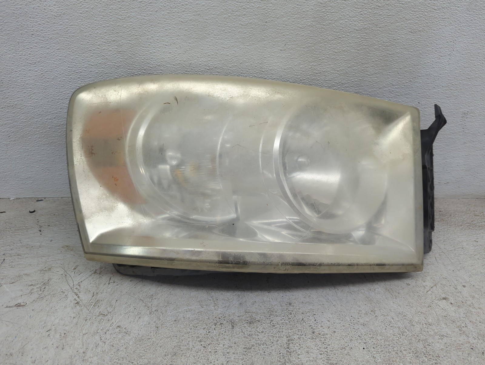 Dodge Ram 1500 Passenger Right Oem Head Light Headlight Lamp CG25C