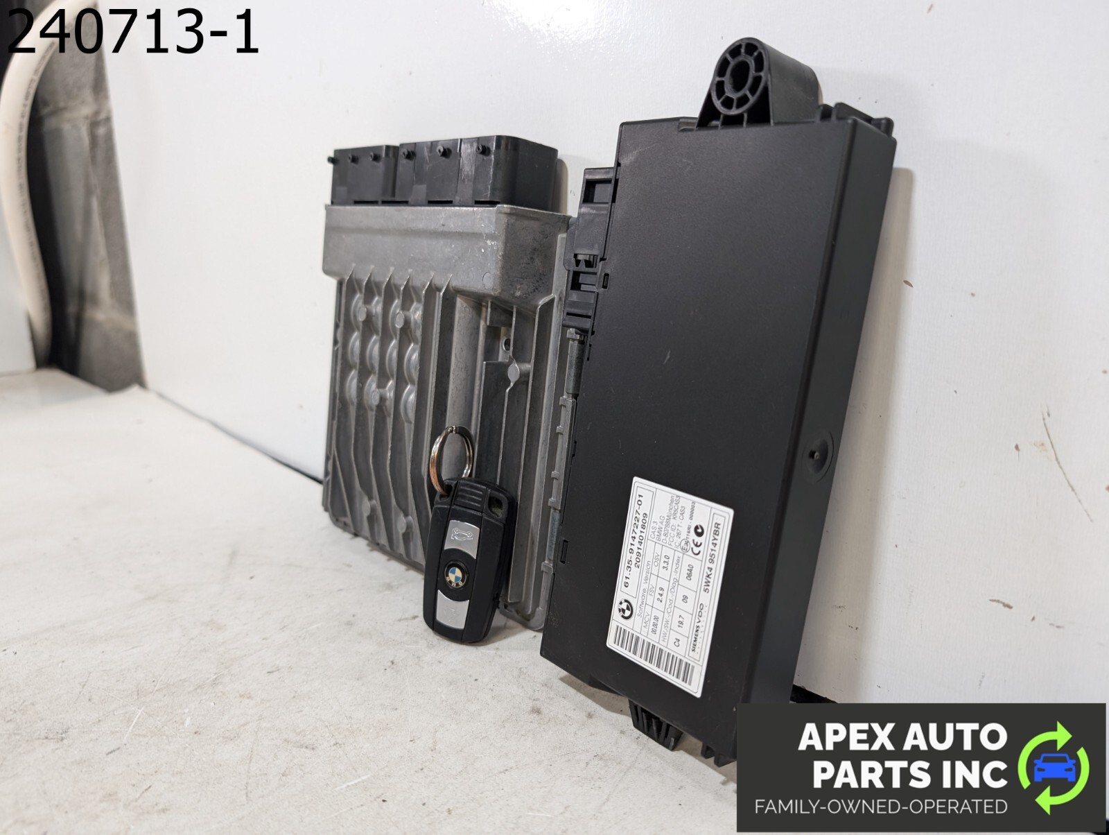 OEM 2009 BMW 328i 3L ECU DME Engine Computer Module CAS Key Set