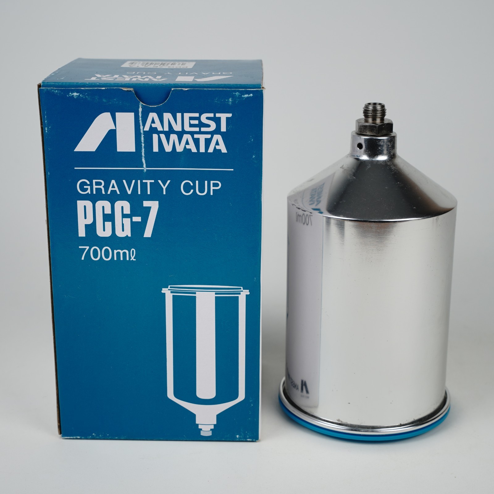 ANEST IWATA PCG-7 700ml Gravity Feed Cup PCG-7E-2.TA G1/4B Aluminum Paint Cup