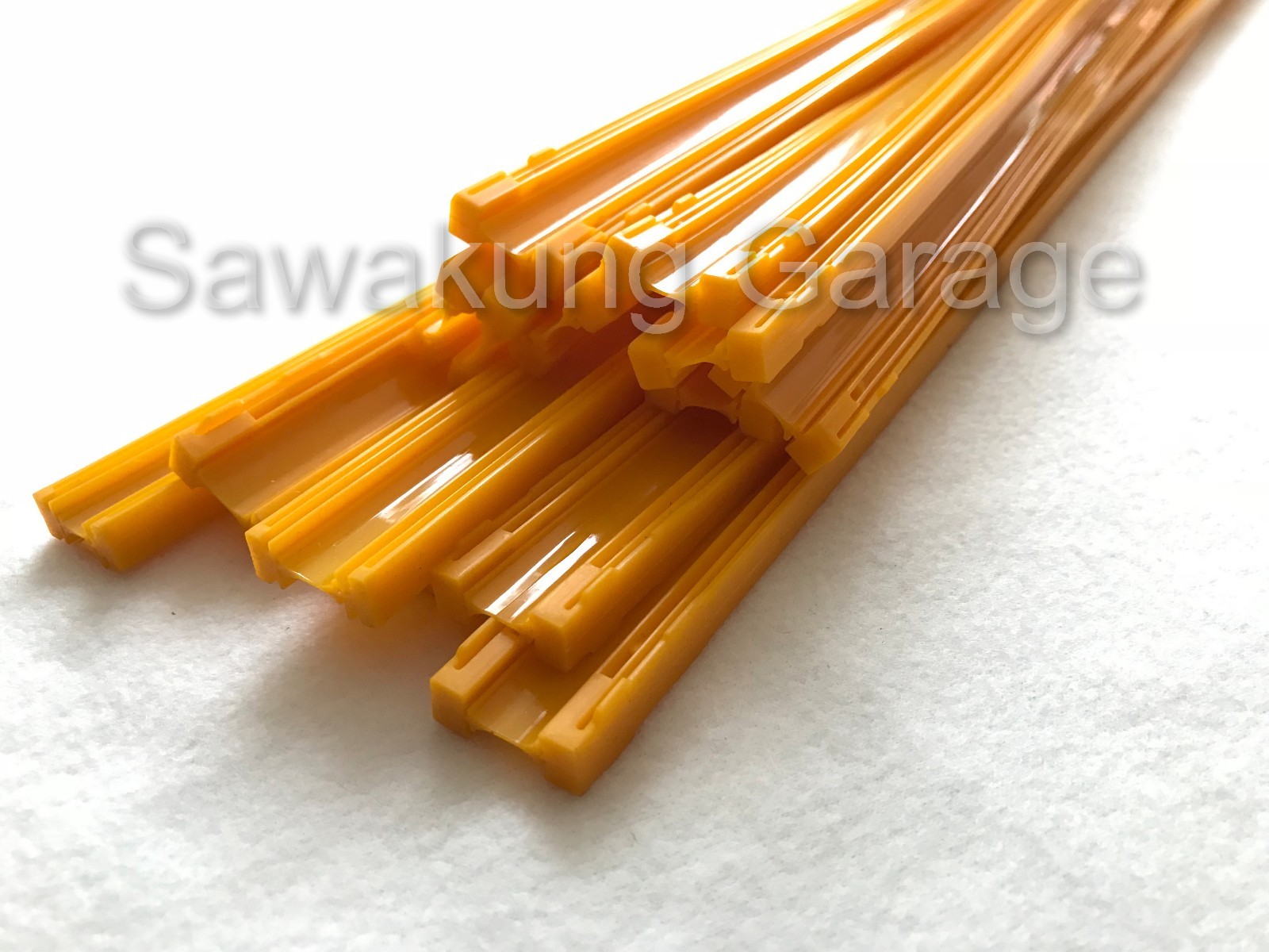 2Pcs [6MM] Superior Quality Silicone Wiper Blade Refill Yellow Color