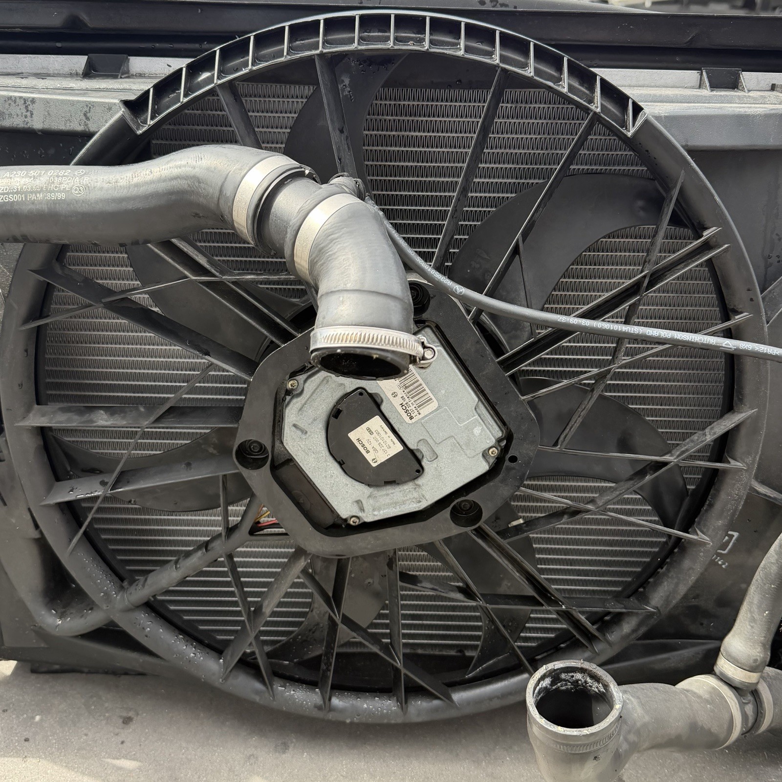03-06 Mercedes SL500 R230 Radiator Support AC Condesner Fan Reinforcement OEM