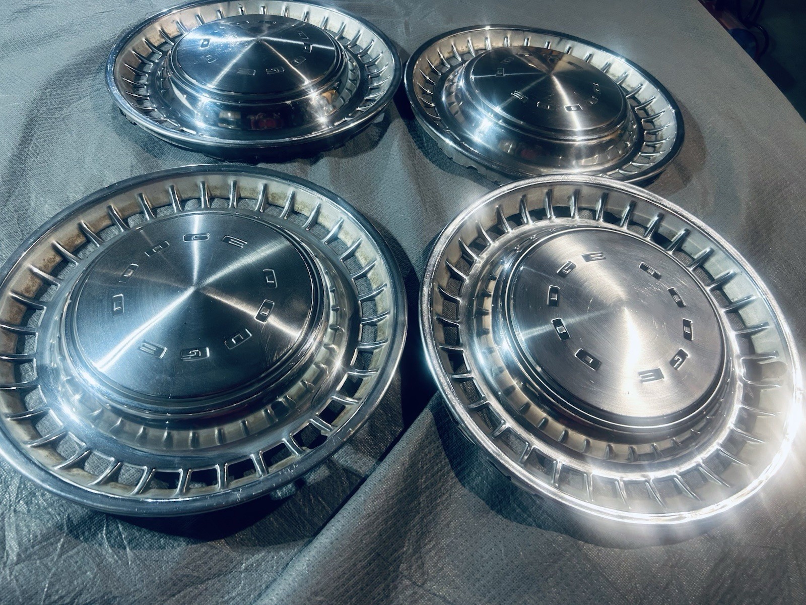 Dodge Dart Swinger 14” hubcaps 1972-1976 Mopar – Excellent condition