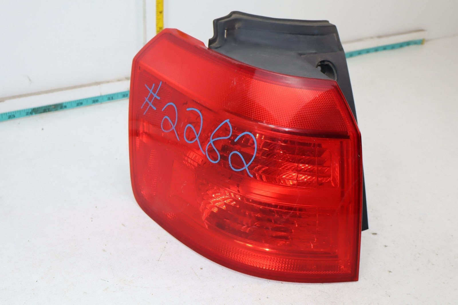 2010-2017 GMC Terrain Left Outer Tail Lamp Assembly 23389933 OEM