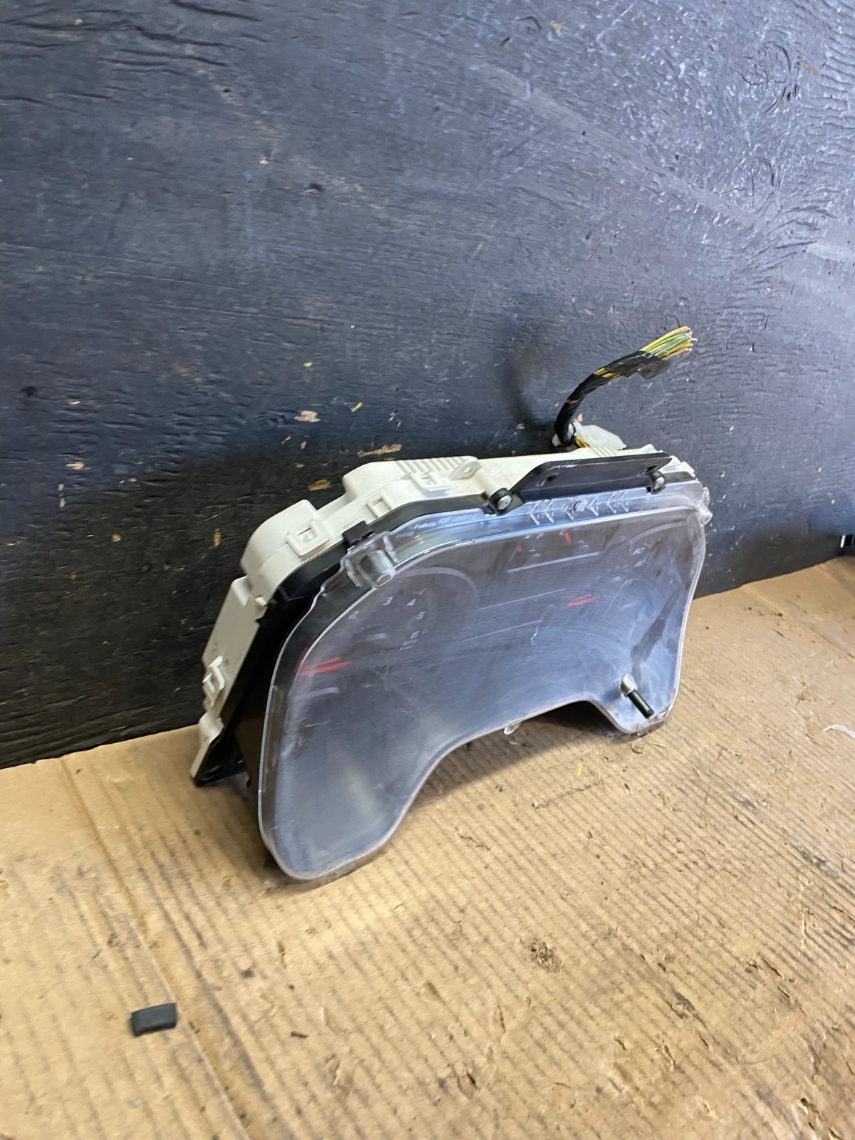 2009 to 2014 Ford E150 E250 E350 VAN Gauge Speedometer Cluster OEM s8721 DG