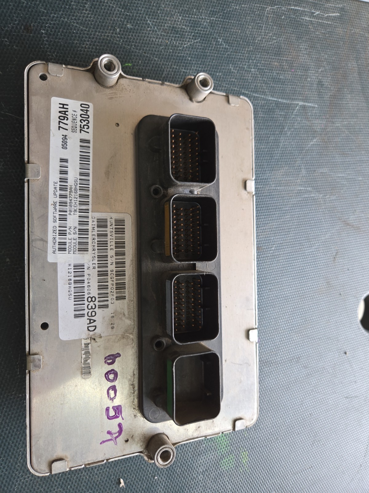 2006 Chrysler 300C Auto AWD 5.7 Engine Control Module P04606839AD
