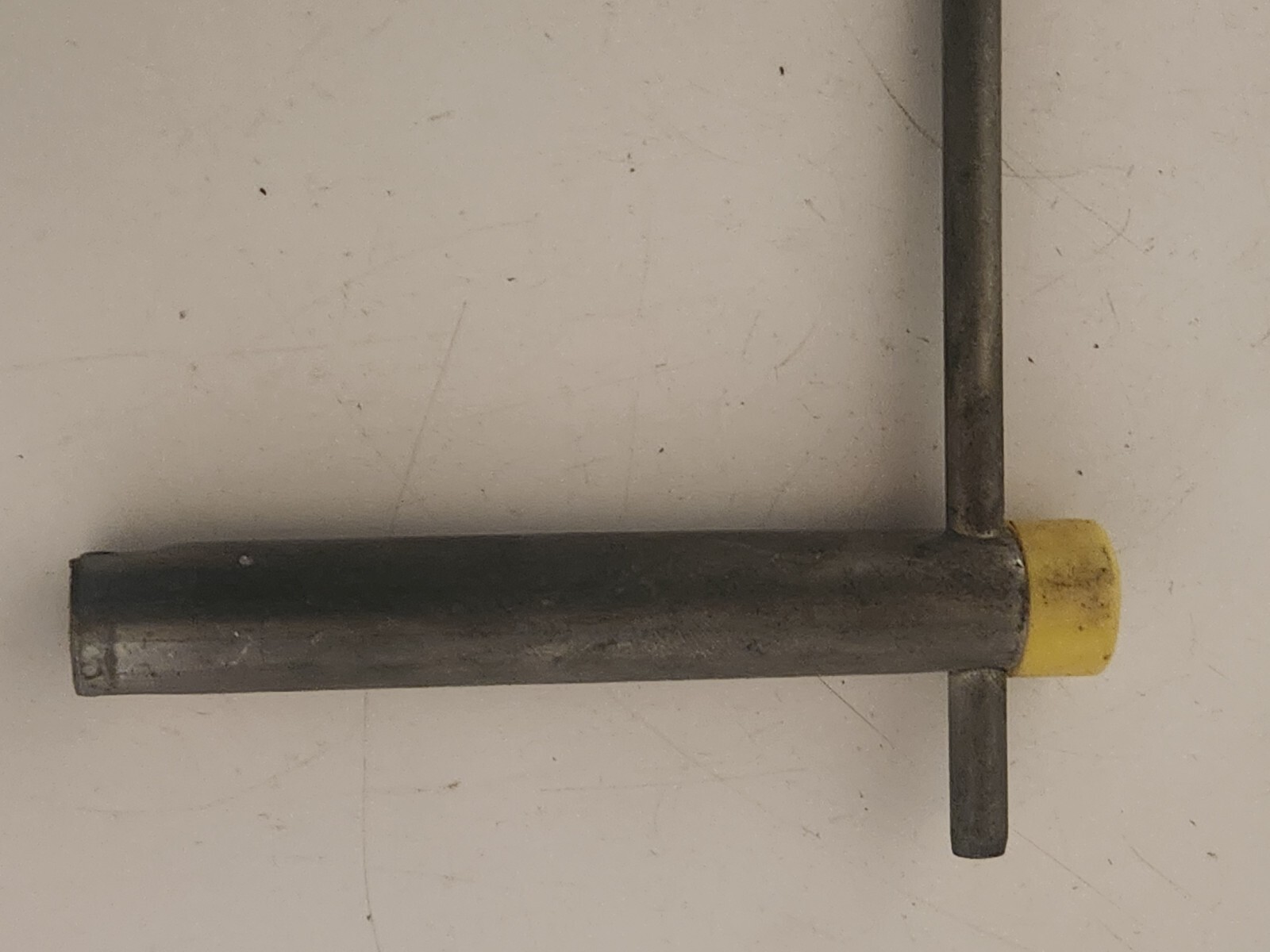GM Code Y YELLOW Wire Wheel Cover Lock Wrench KEY Gm Cadillac Buick Pontiac Olds
