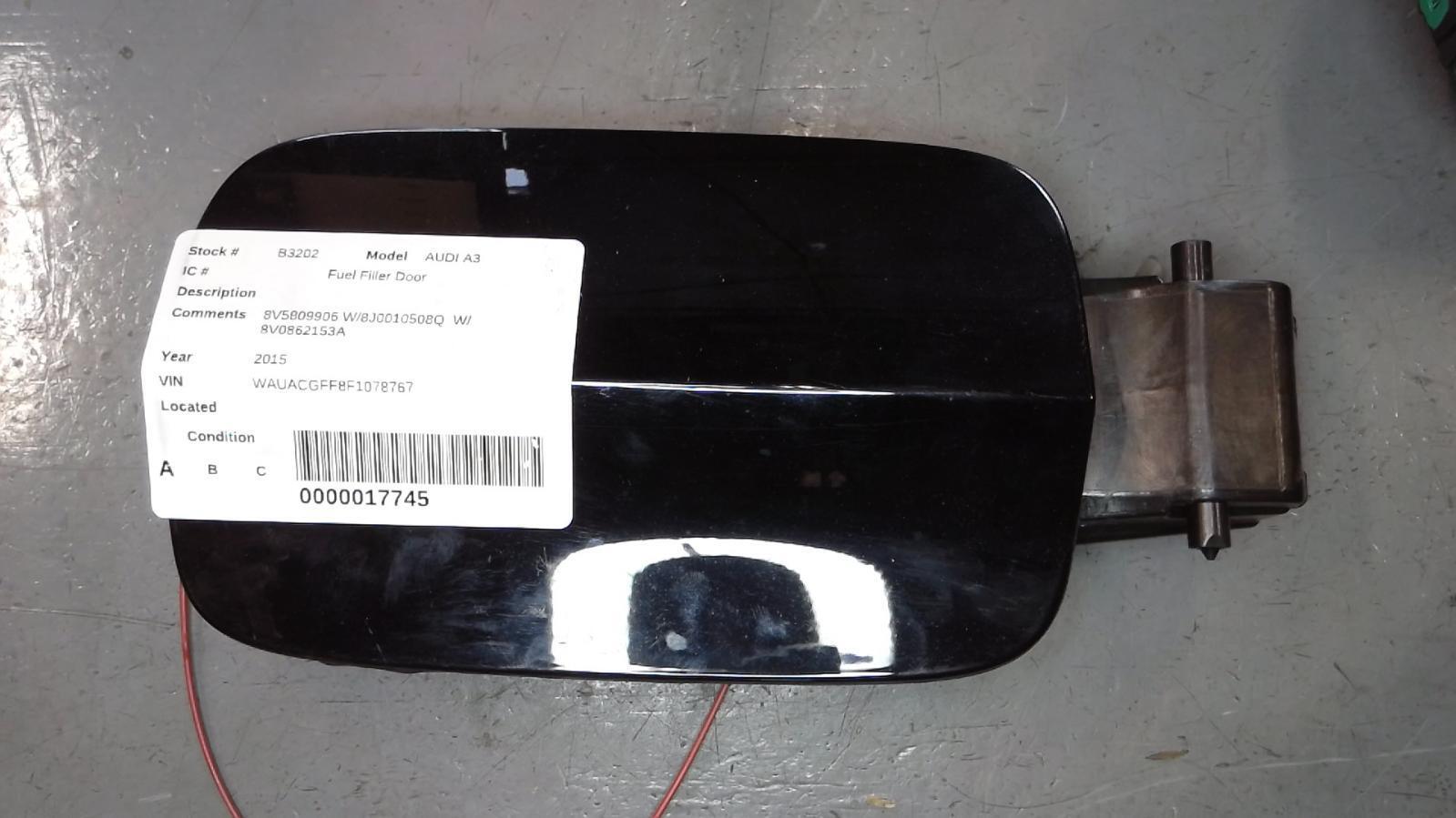 AUDI A3 Fuel Filler Door 8V5809906 W/8J0010508Q W/ 8V0862153A