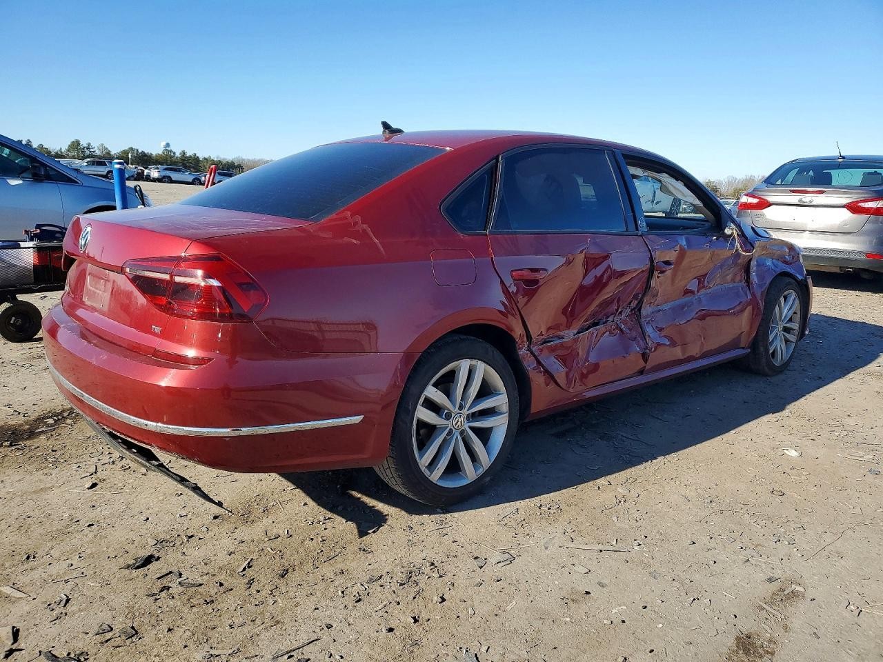 Used Mobile Phone Control Module fits: 2019 Volkswagen Passat Communication inte