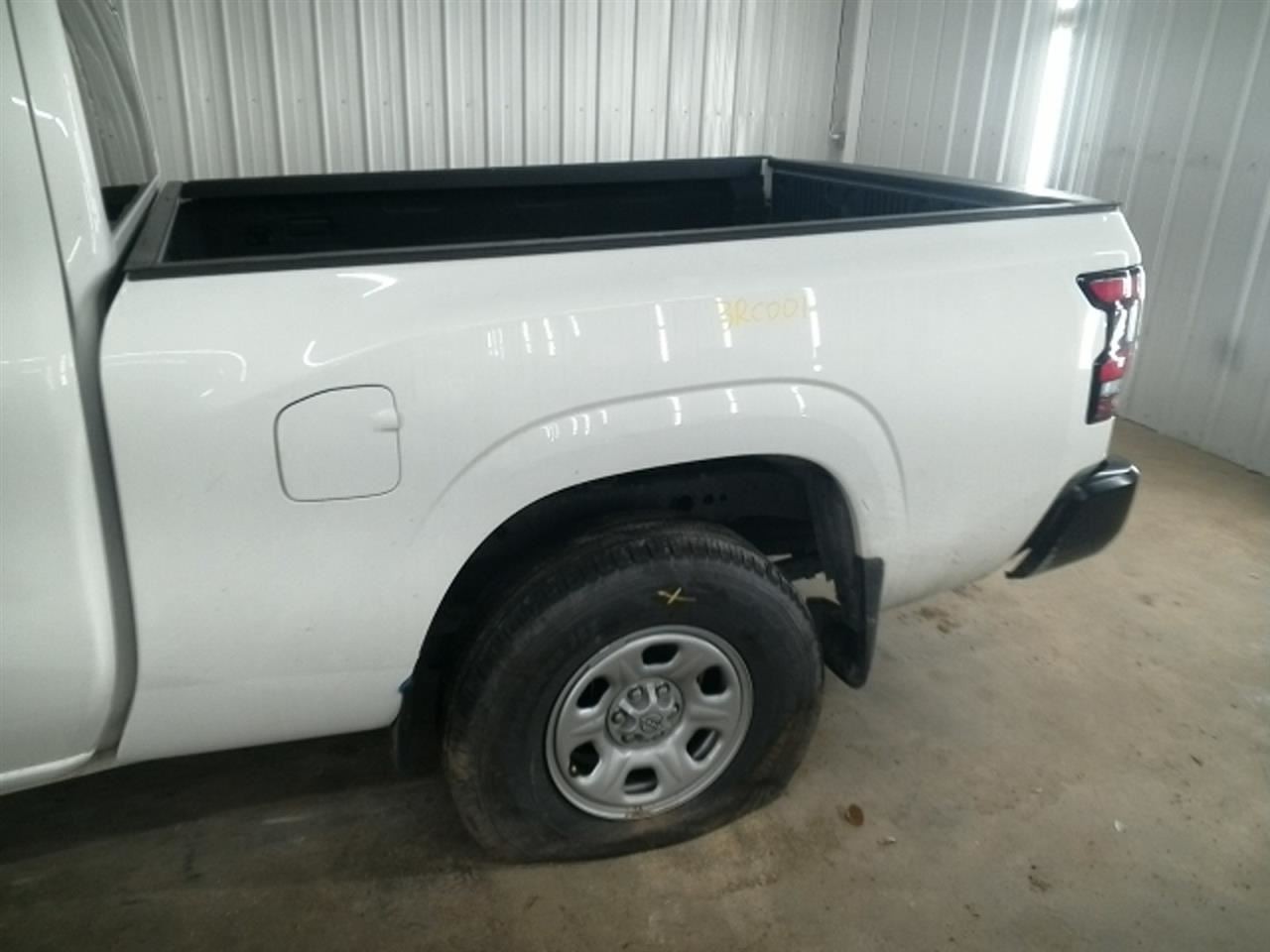 FRONTIER 2024 Front Door Trim Panel 104818862