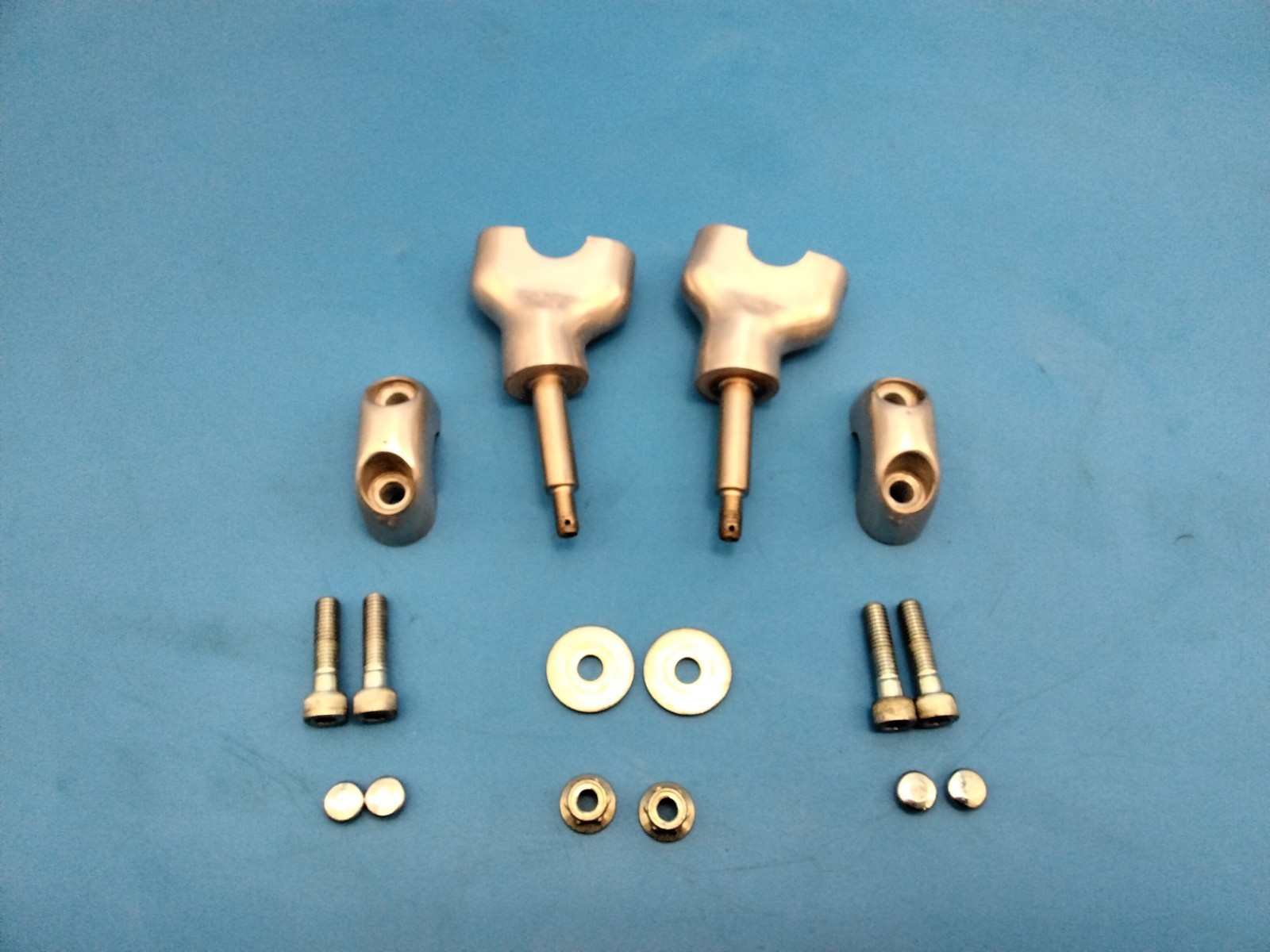 1986-1988 Honda VT 700 800 Shadow OEM Handlebar Risers Nice! VT700 NV750C VT800