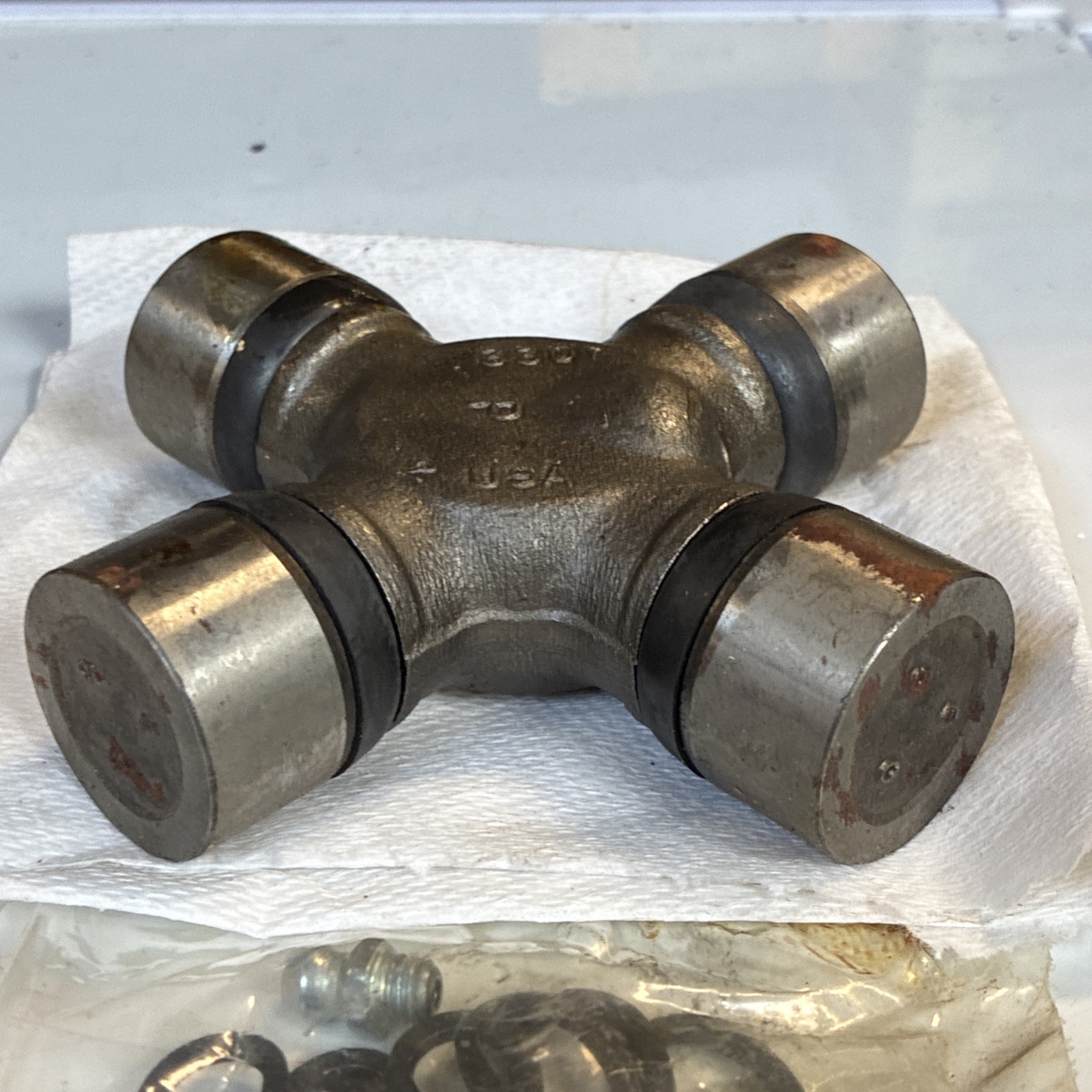 Precision Universal Joint 330 U-Joint – Select Chrysler/Ford/GM/Nissan Prod.