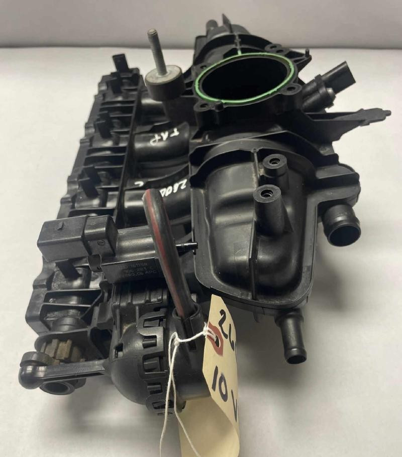 2009-2017 Volkswagen CC Audi Q3 2.0L Upper Intake Manifold OEM