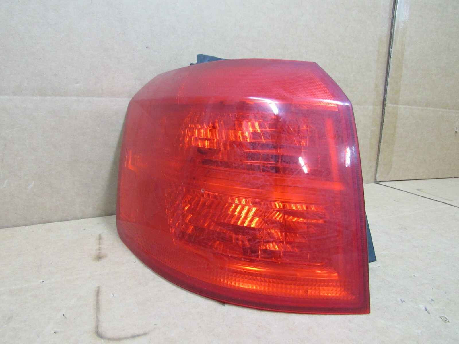 10 11 12 13 14 15 16 17 GMC Terrain Left Driver Rear Tail Light OEM 23389933