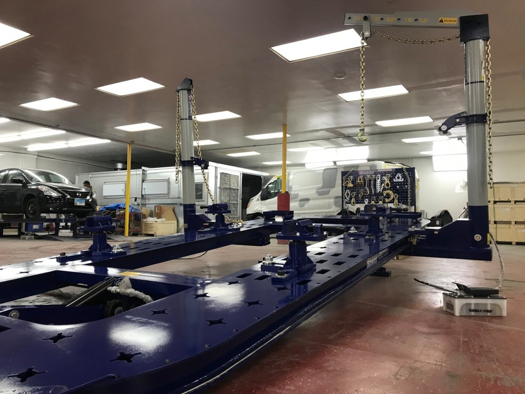 18 FEET LONG 2 TOWERS HEAVY DUTY AUTO BODY FRAME MACHINE FREE TOOL CART SET