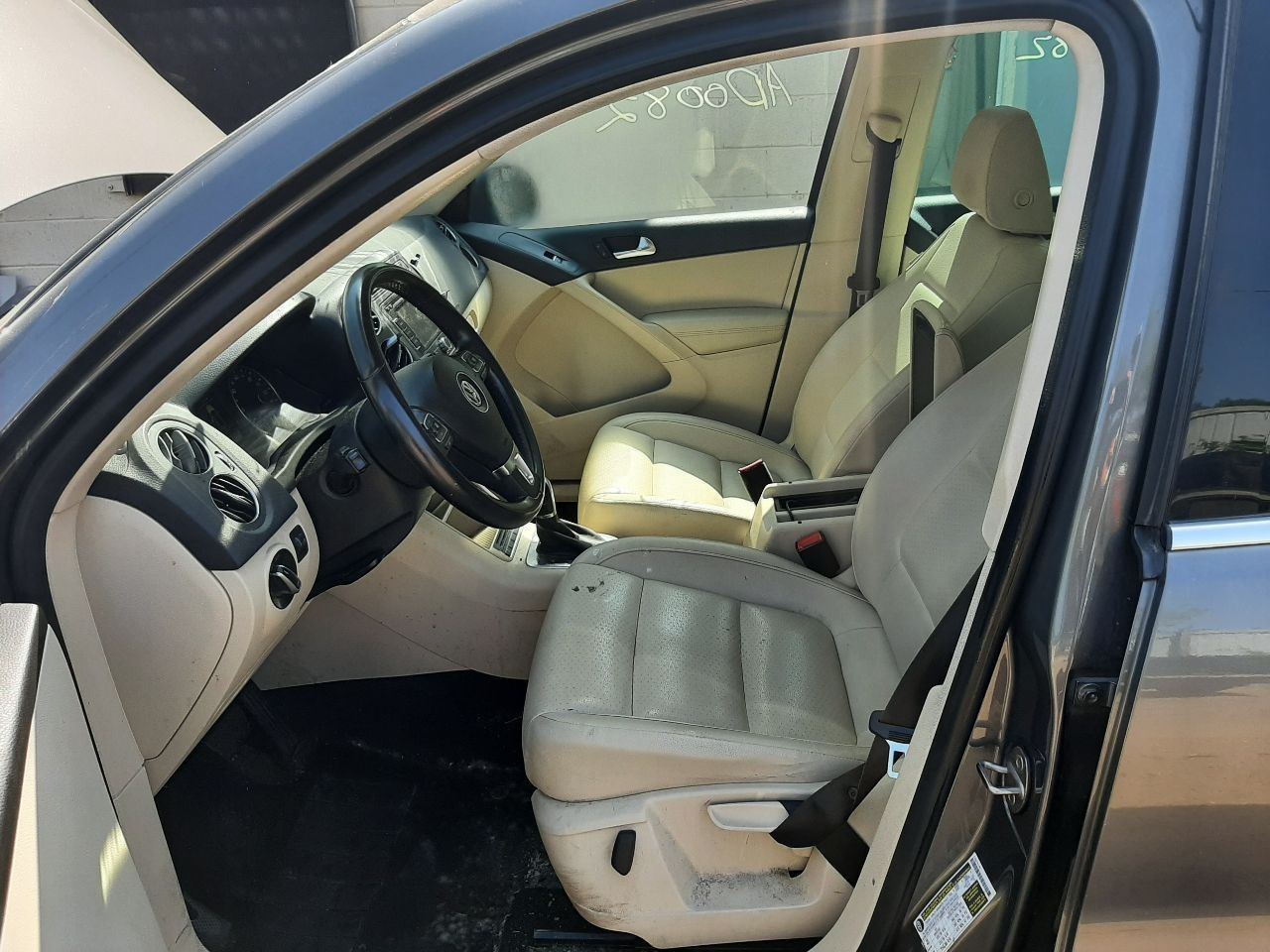 Chassis ECM Communication Interface Box Telephone Fits 12-15 TIGUAN 1014113