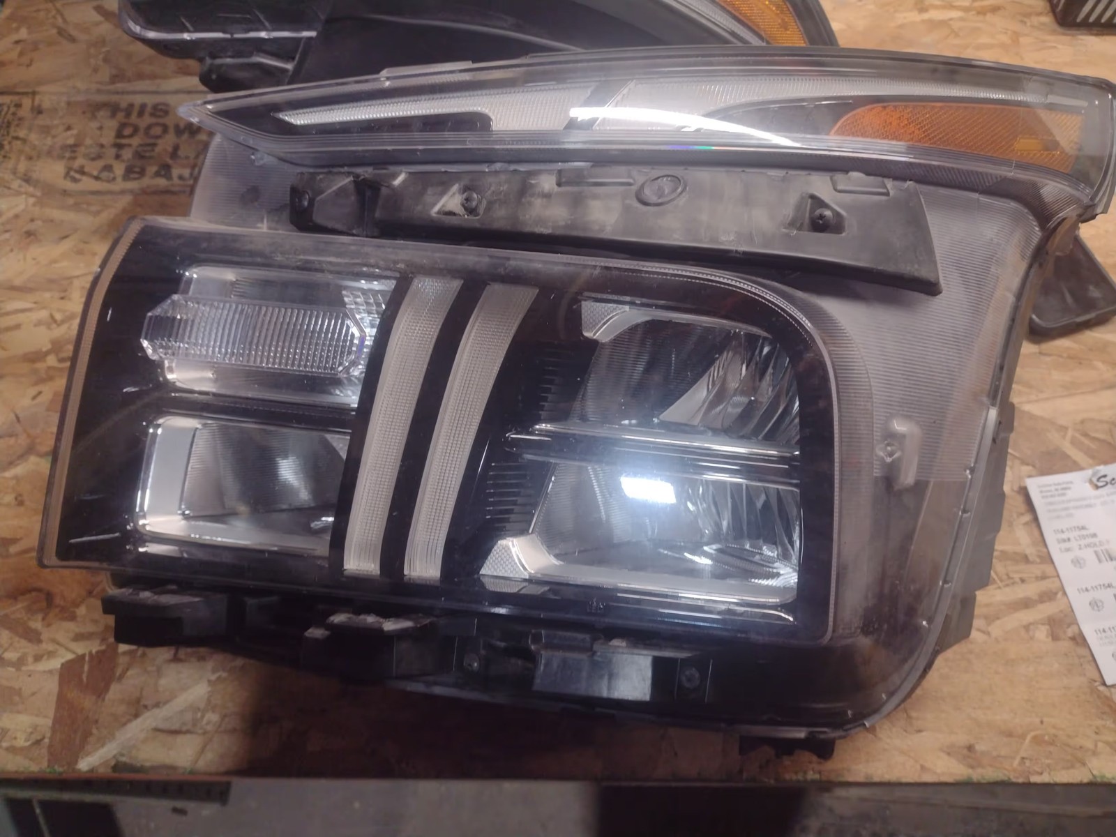 Driver Left LED Headlight 92101S2500 Fits 21-23 Santa Fe 3188650