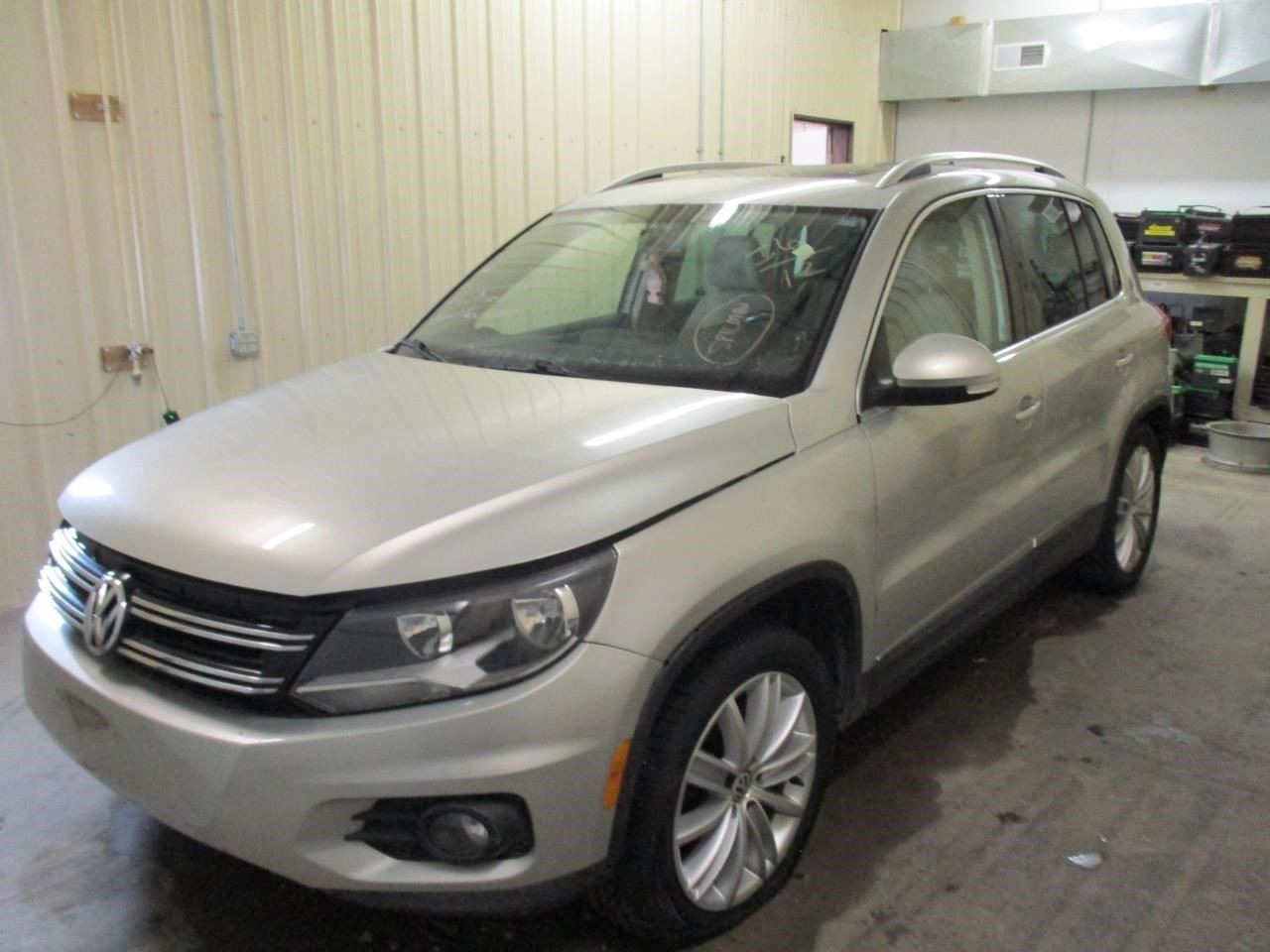 Chassis ECM Communication Interface Box Telephone Fits 12-15 TIGUAN 1729661