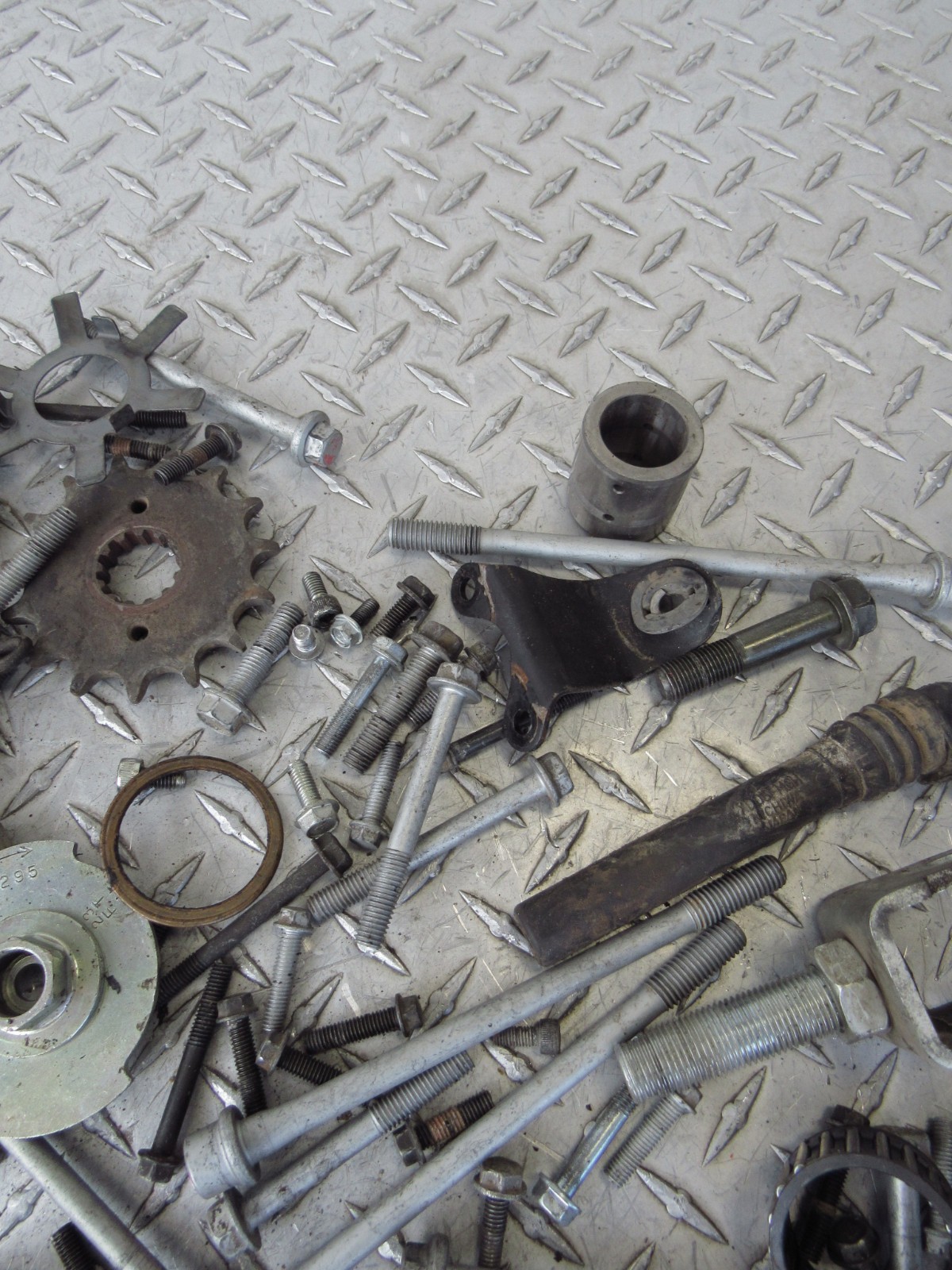 2000 00 KAWASAKI ZX750P ZX 750P ZX7R NINJA ENGINE MISC BOLTS LOT