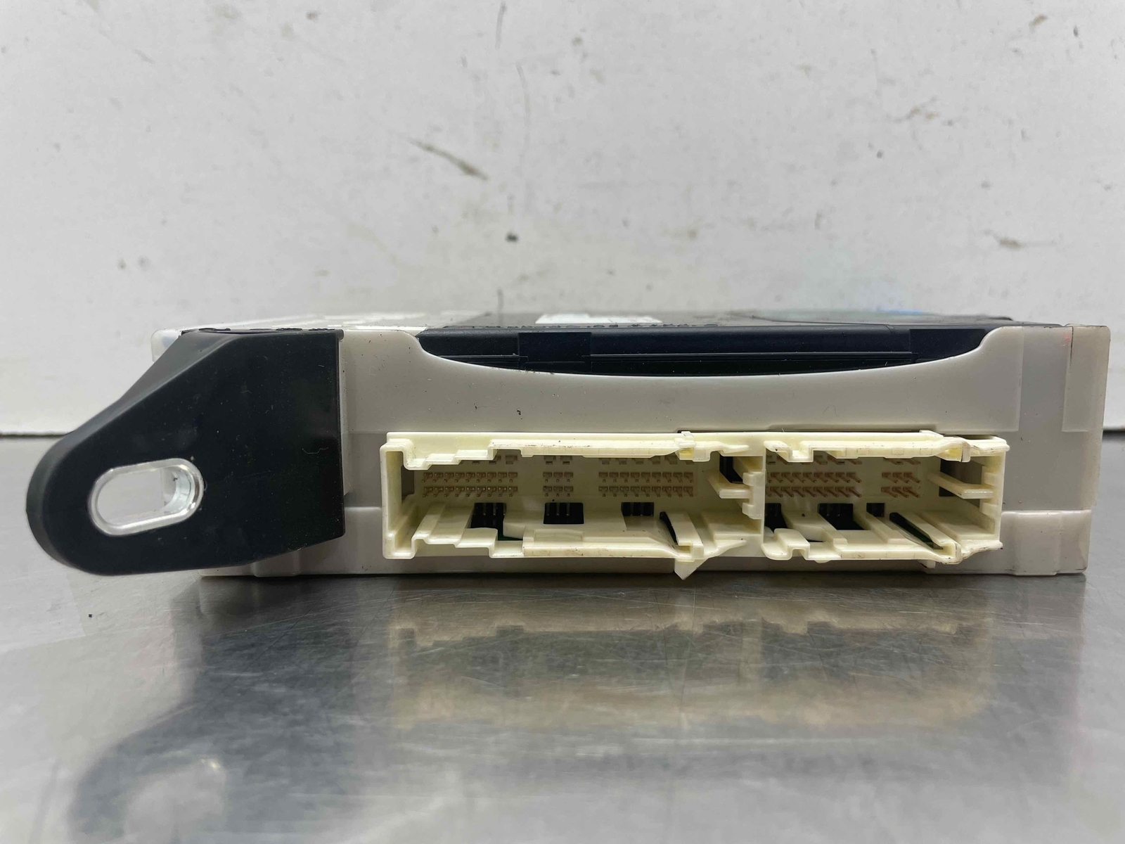 2016 Lexus RC300 Network Gateway Control Computer Module Unit OEM 89221-24080