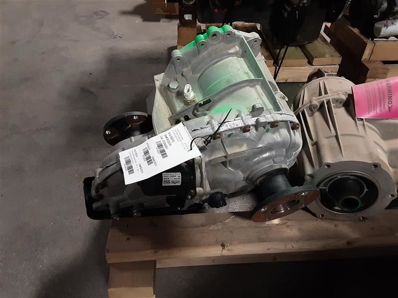 Transfer Case 5.0L Diesel Fits 16-19 TITAN XD 1045327