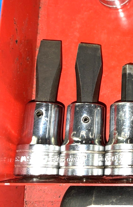 SNAP-ON TOOLS 12 PIECE 1/2 DRIVE IMPACT DRIVER SET PIT3120EB